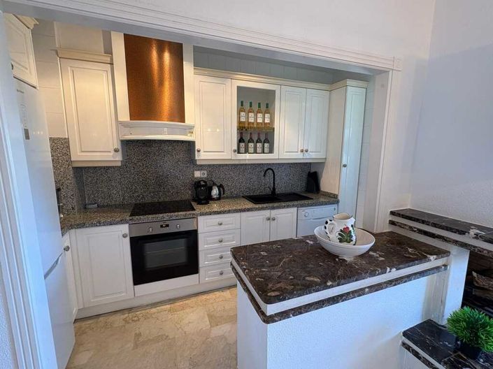 Image No.8-3 Bed Apartment for sale