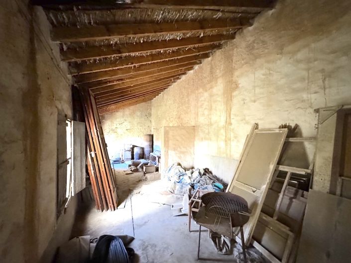 Image No.17-4 Bed Townhouse for sale