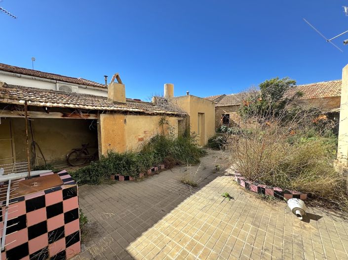 Image No.19-4 Bed Townhouse for sale