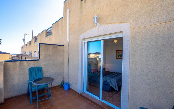 Image No.22-3 Bed Townhouse for sale