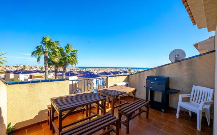 Image No.26-3 Bed Townhouse for sale