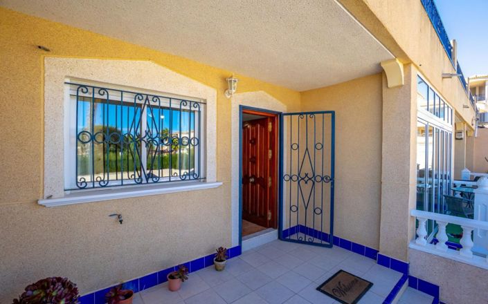 Image No.6-3 Bed Townhouse for sale