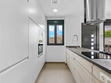 49372spaciousthreebedroomvillawithprivatepool