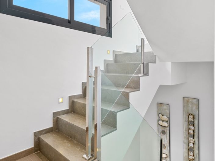 Image No.24-3 Bed Villa for sale