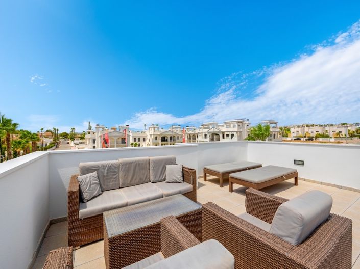 Image No.26-3 Bed Villa for sale