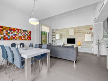 49372spaciousthreebedroomvillawithprivatepool