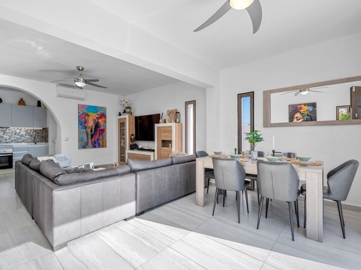 Image No.15-5 Bed Villa for sale