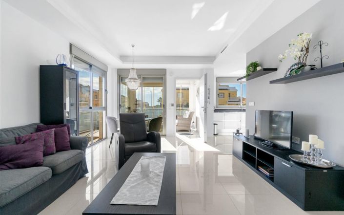 Image No.18-3 Bed Villa for sale