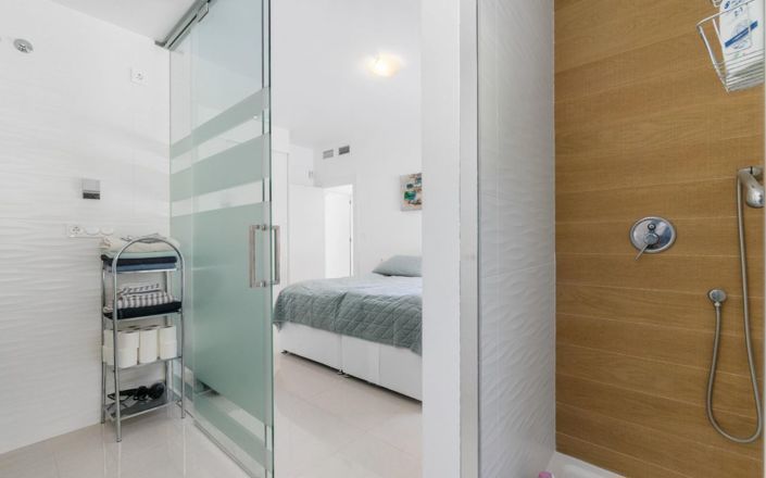 Image No.23-3 Bed Villa for sale