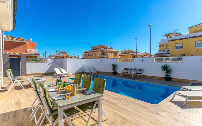 Image No.7-3 Bed Villa for sale