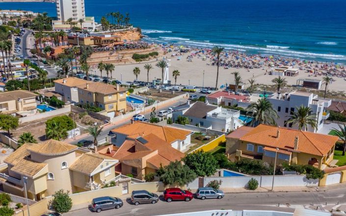 Image No.3-3 Bed Villa for sale