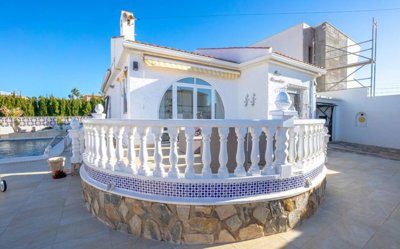 49367charmingthreebedroomsemidetachedvillawit