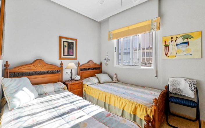 Image No.21-3 Bed Townhouse for sale