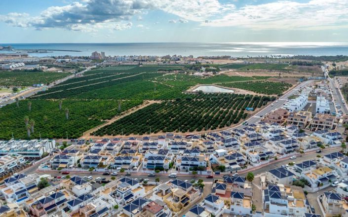 Image No.3-3 Bed Townhouse for sale