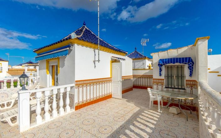 Image No.28-3 Bed Townhouse for sale