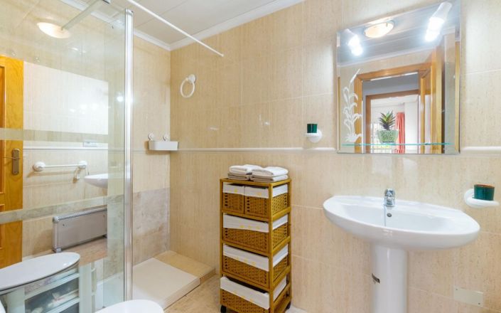 Image No.17-2 Bed Apartment for sale