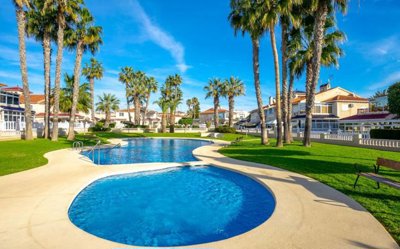 49362twobedroomgardenapartmentresidentialzeni