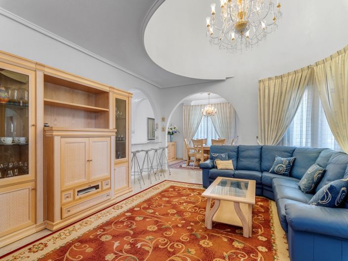 Image No.12-7 Bed Villa for sale