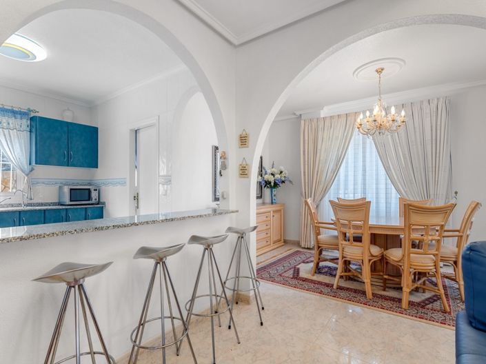 Image No.17-7 Bed Villa for sale