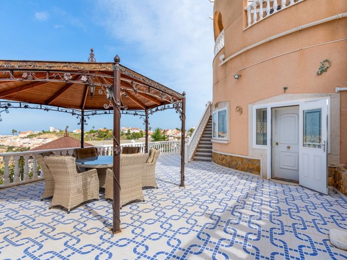 Image No.7-7 Bed Villa for sale