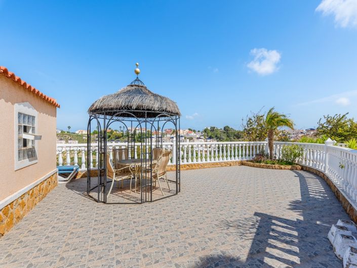 Image No.8-7 Bed Villa for sale