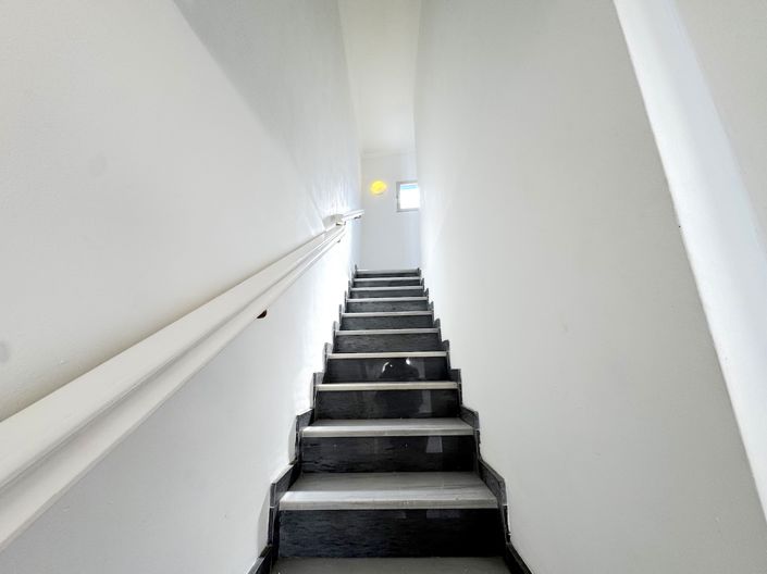 Image No.10-2 Bed Townhouse for sale