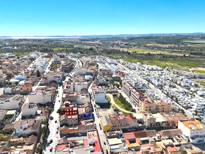 Image No.23-2 Bed Townhouse for sale