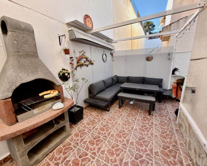 Image No.17-2 Bed Villa for sale