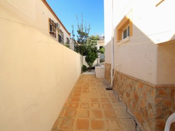 49381beautiful3beddetachedvillawithapoolandga