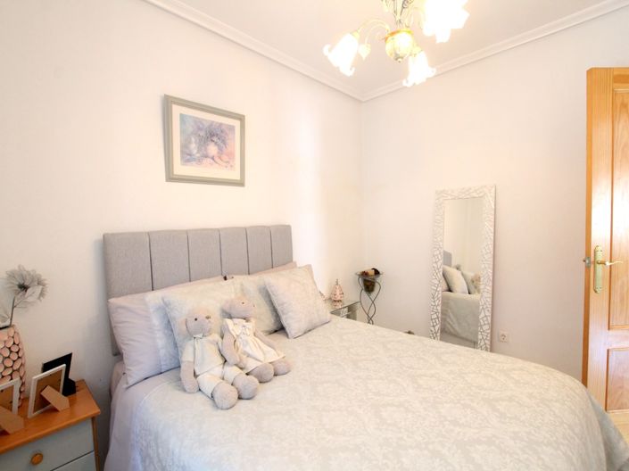 Image No.19-3 Bed Townhouse for sale