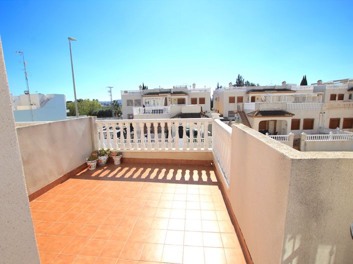 Image No.27-3 Bed Townhouse for sale