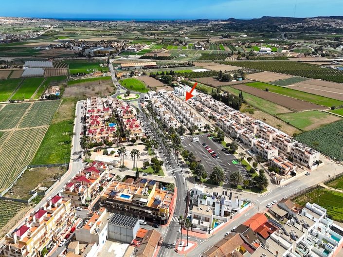 Image No.4-3 Bed Townhouse for sale