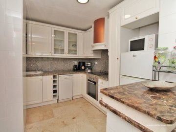 49386wonderfultwobedroomapartmentlasramblasgo