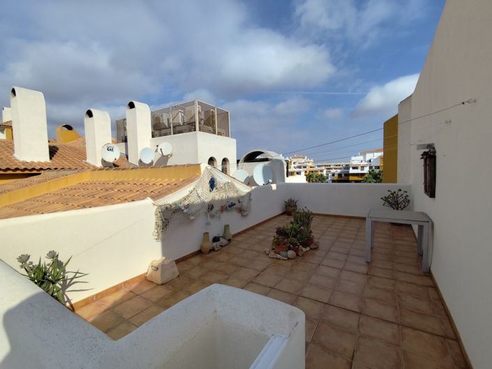 Image No.18-2 Bed Apartment for sale