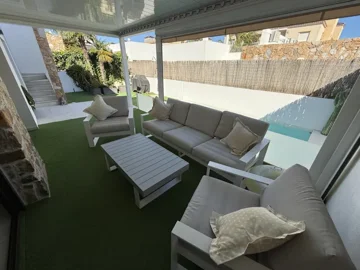 49402onelevelvillawithprivatepoolinlomasdecab