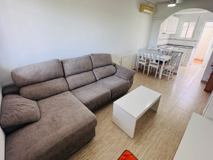 Image No.2-3 Bed Townhouse for sale