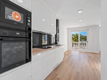 49399roomyandhighlyversatilesemidetachedvilla