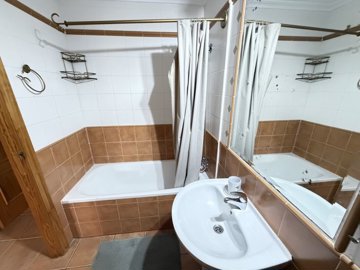 49395charming2bedroomfamilyhomeinlaregiacabor