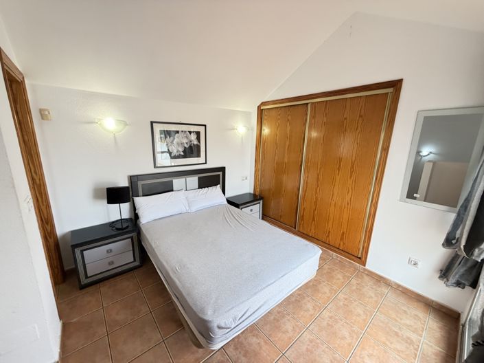 Image No.11-2 Bed Townhouse for sale