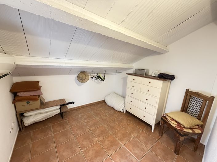 Image No.16-2 Bed Townhouse for sale