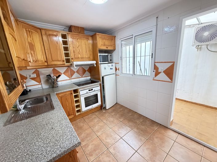 Image No.7-2 Bed Townhouse for sale