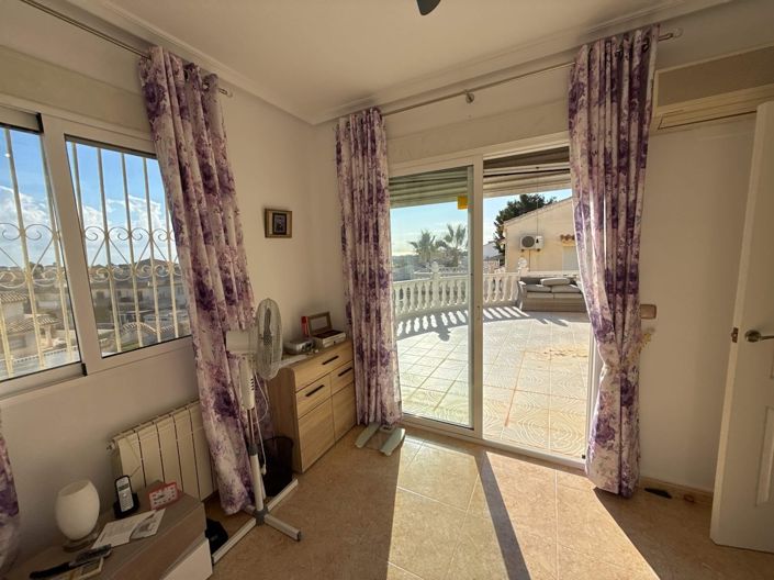 Image No.23-3 Bed Villa for sale