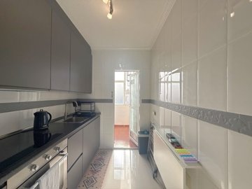 49393stylishtwobedroomapartmentwithprivatesol