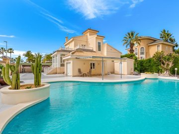 49407luxuryfourbedroomdetachedvillaforsaleind