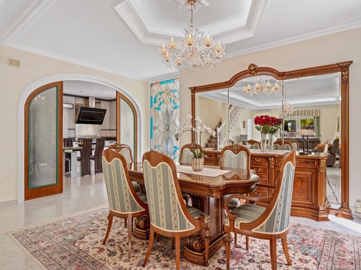 Image No.19-4 Bed Villa for sale