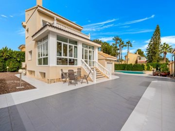 49407luxuryfourbedroomdetachedvillaforsaleind