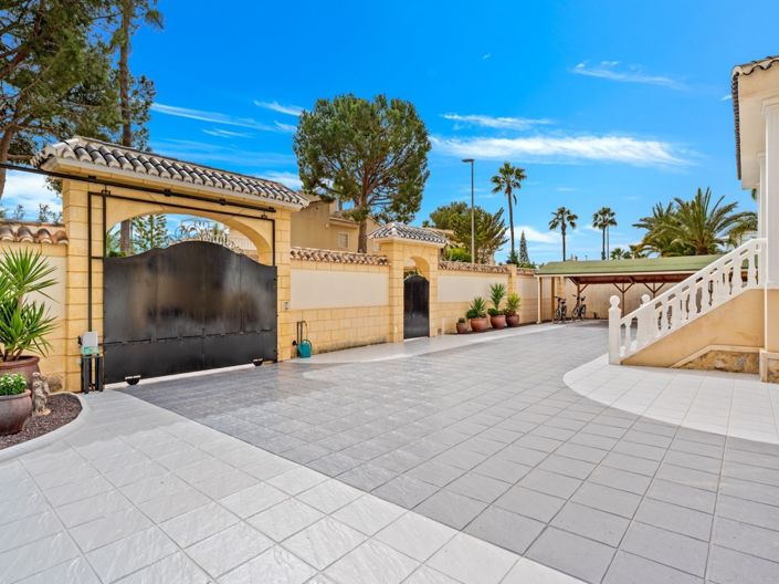 Image No.7-4 Bed Villa for sale