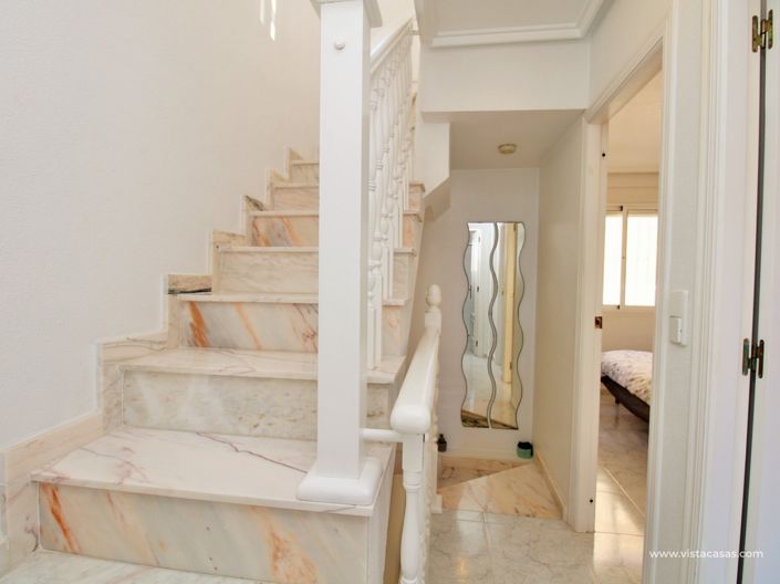 Image No.20-3 Bed Townhouse for sale