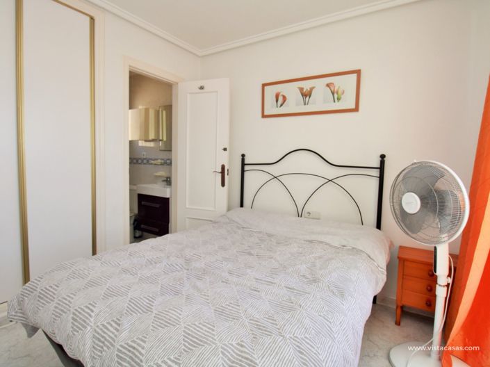 Image No.21-3 Bed Townhouse for sale