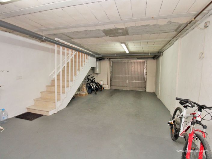 Image No.27-3 Bed Townhouse for sale